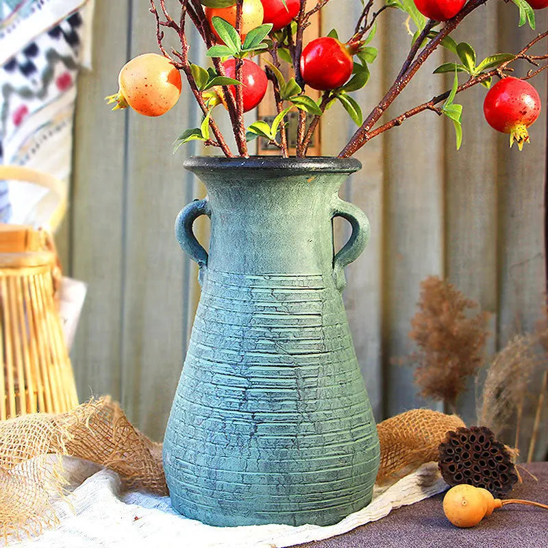 Ceramic Old Vases In The Living Room With Dried Flowers - Unique Unique Unique Ceramic Old Vases In The Living Room With Dried Flowers