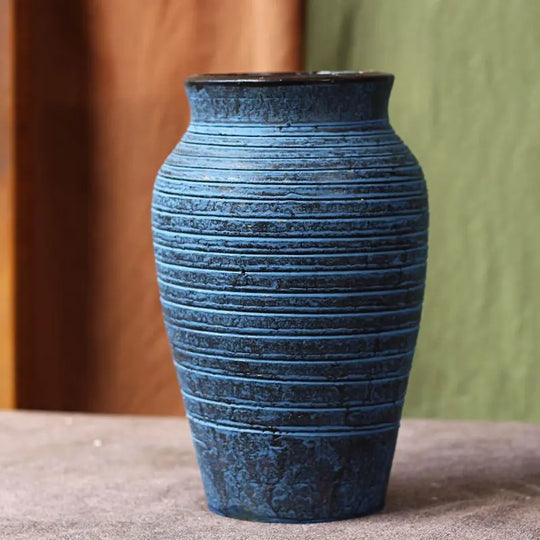 Ceramic Old Vases In The Living Room With Dried Flowers - Unique Unique Unique Ceramic Old Vases In The Living Room With Dried Flowers